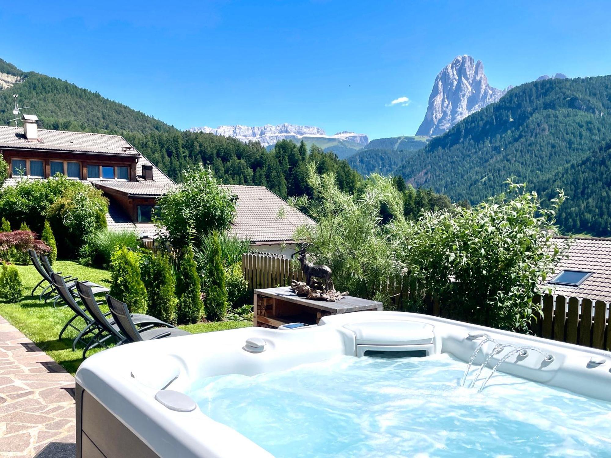Chalet Bernardi Apartments Ortisei Extérieur photo